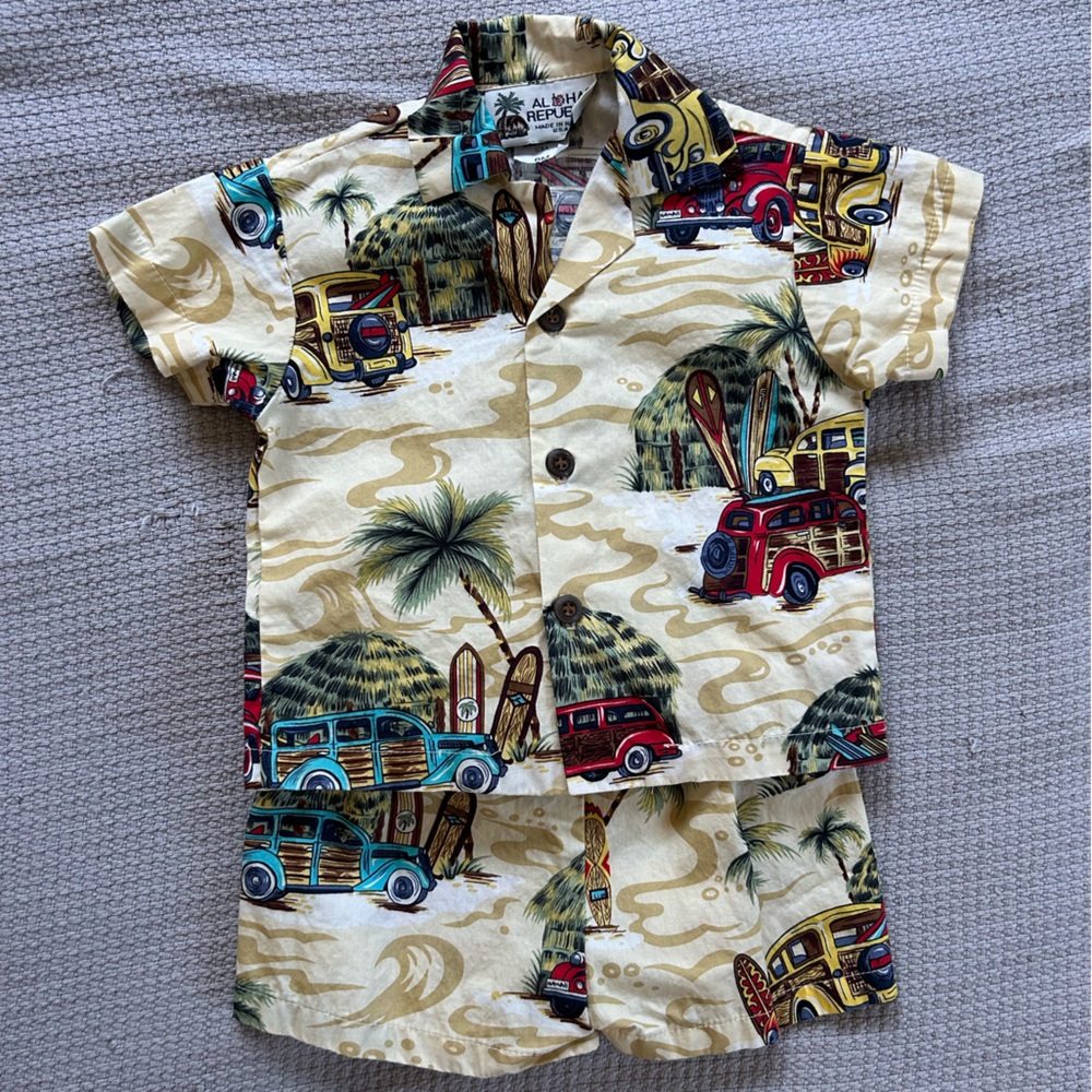 Hawaiian baby outfit (6mo)